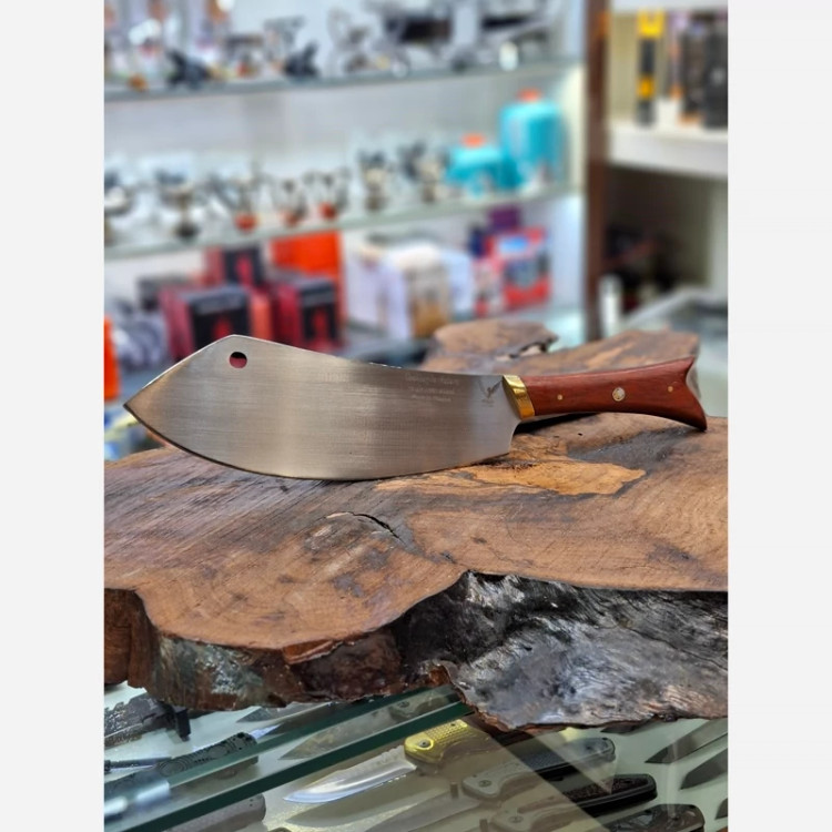 ساطور طرح ماهی کشیده دسته چوبی